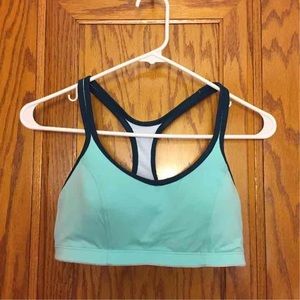 NWOT MINT SPORTS BRA